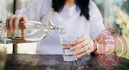 多喝水实际上可以帮助你减肥